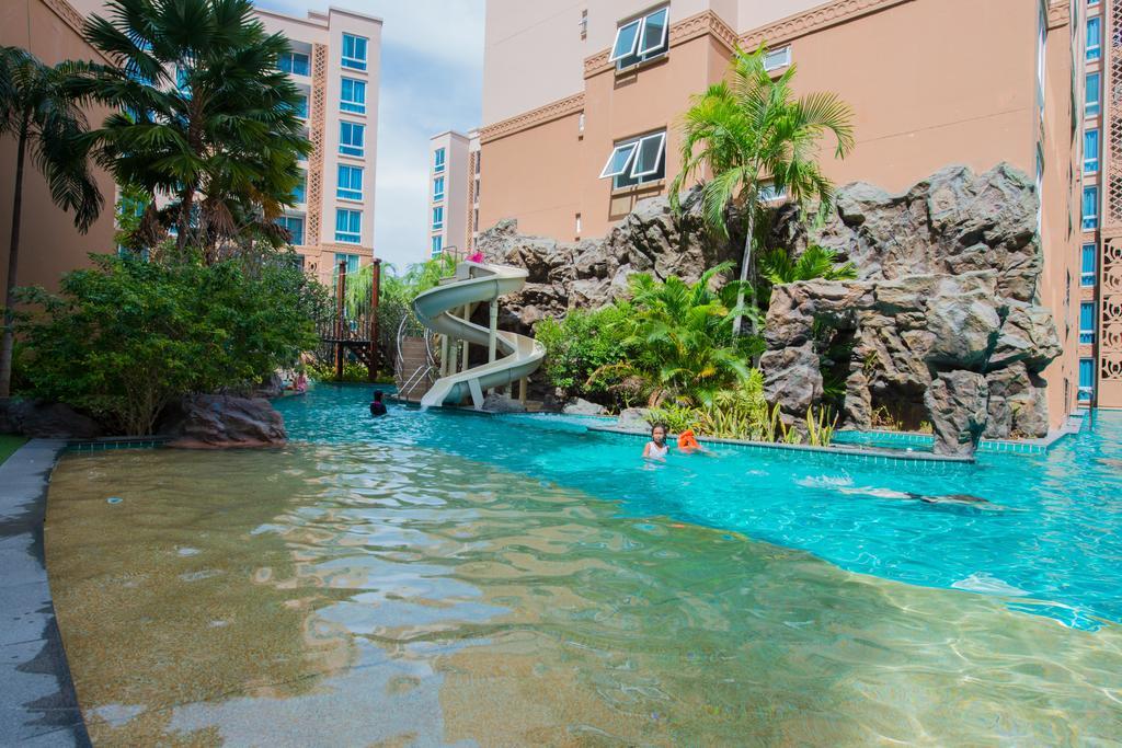 Atlantis Pattaya High Service หาดจอมเทียน ภายนอก รูปภาพ