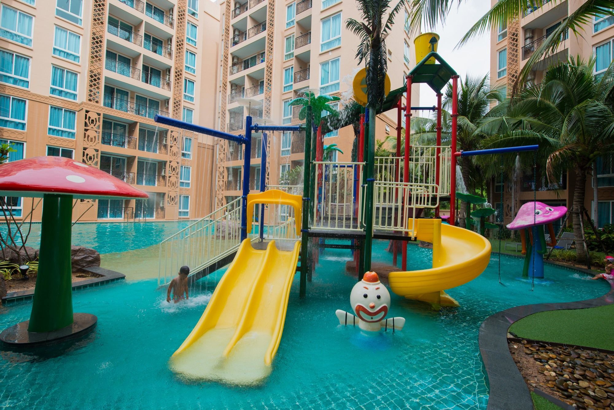 Atlantis Pattaya High Service หาดจอมเทียน ภายนอก รูปภาพ