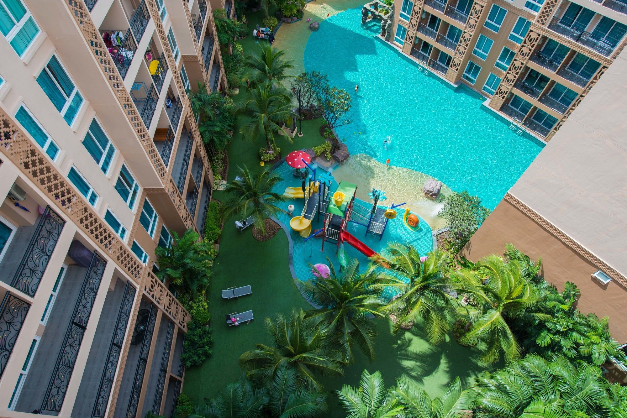 Atlantis Pattaya High Service หาดจอมเทียน ภายนอก รูปภาพ